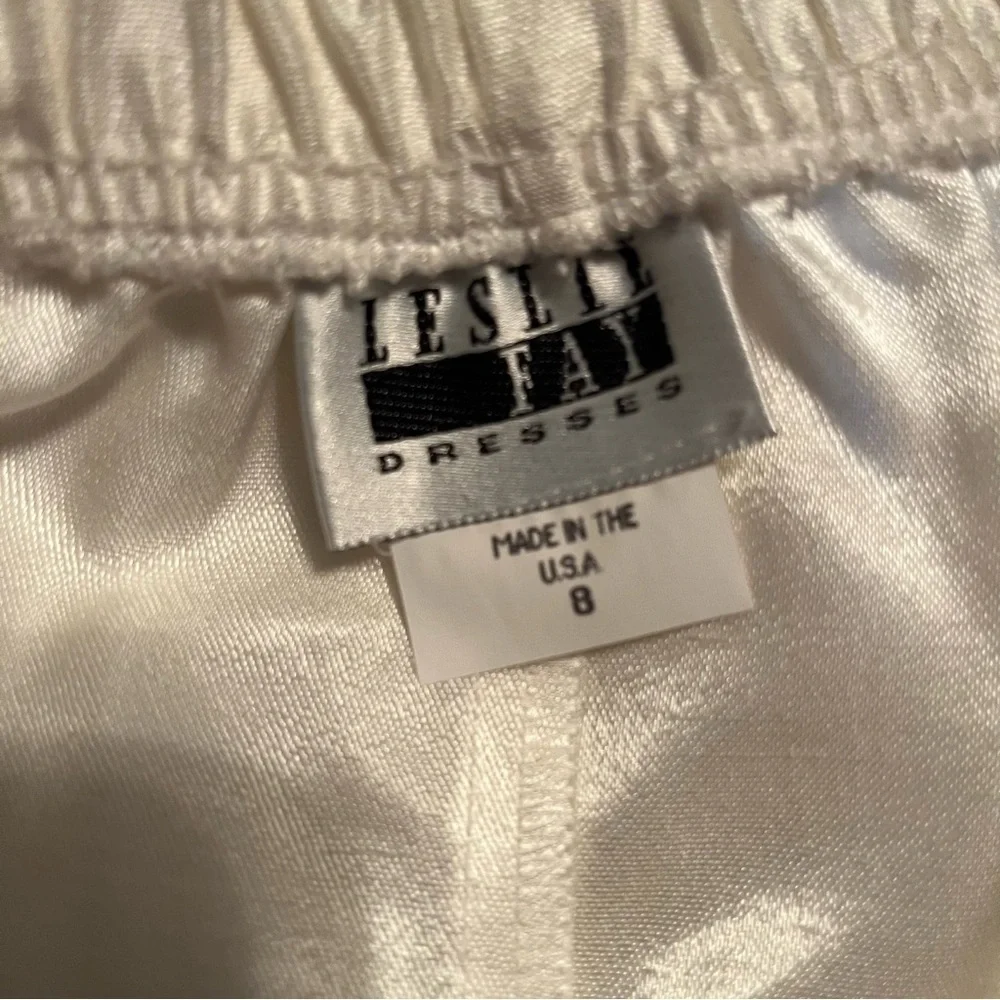 LESLIE FAY VINTAGE SKIRT SET WHITE TEA COLOR SIZE 6 PETITE